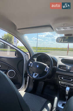 Седан Renault Fluence 2012 в 
