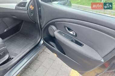 Седан Renault Fluence 2011 в 