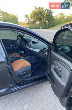 Седан Renault Fluence 2010 в Кропивницком