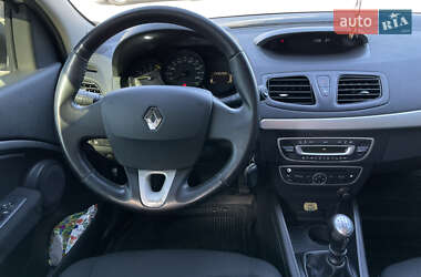 Седан Renault Fluence 2012 в 