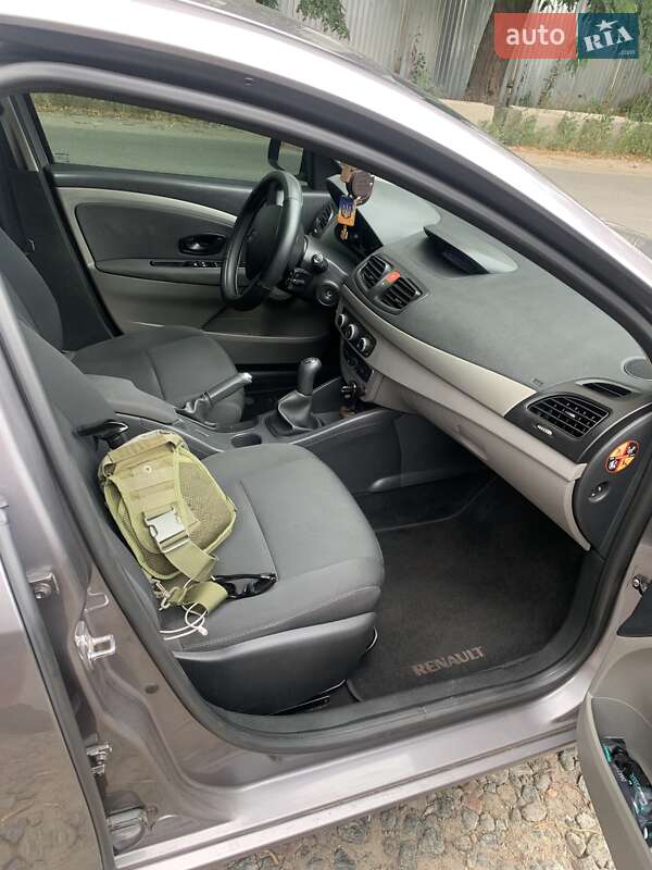 Седан Renault Fluence 2011 в Бучі