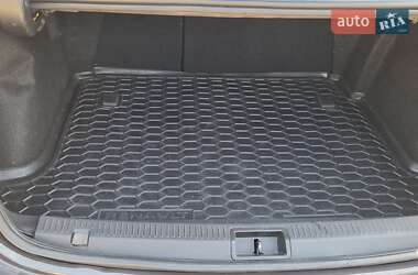 Седан Renault Fluence 2015 в 
