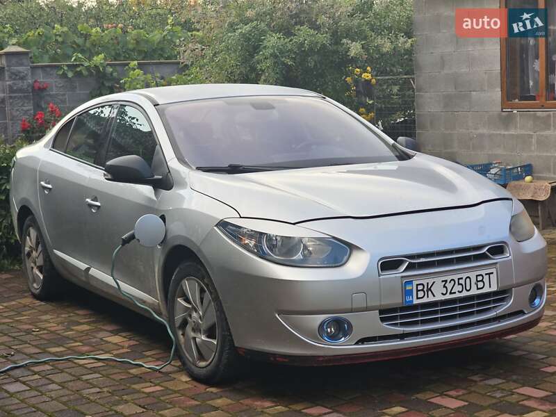 Седан Renault Fluence 2012 в Ровно