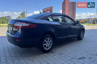Седан Renault Fluence 2012 в 