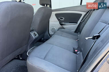 Седан Renault Fluence 2012 в 