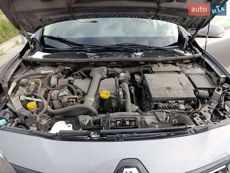Седан Renault Fluence 2013 в Львові