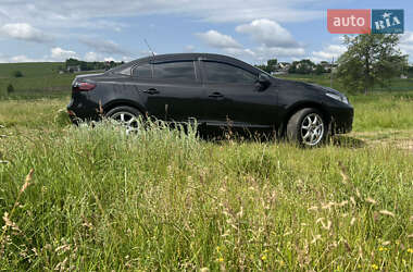Седан Renault Fluence 2012 в 
