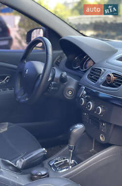 Седан Renault Fluence 2013 в 