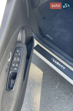 Седан Renault Fluence 2013 в 