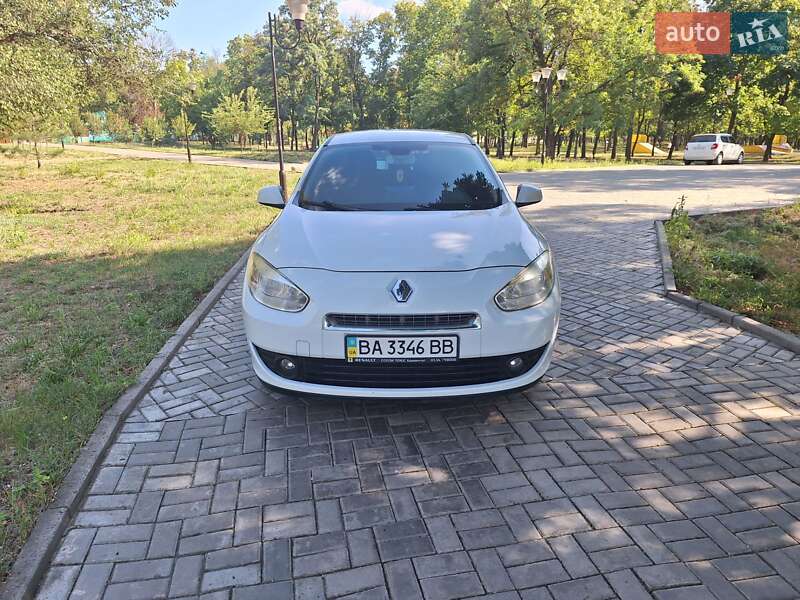 Седан Renault Fluence 2012 в 