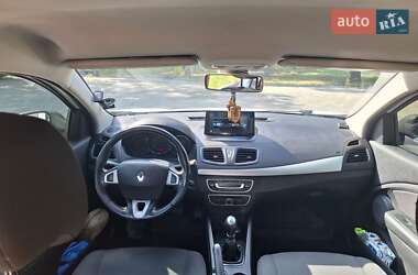 Седан Renault Fluence 2012 в 
