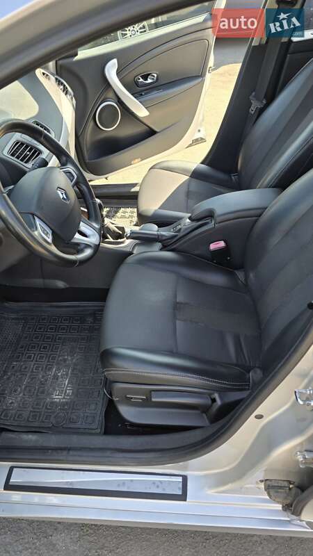 Седан Renault Fluence 2012 в Нетешине фото 17 Седан Renault Fluence 2012 в Нетешине