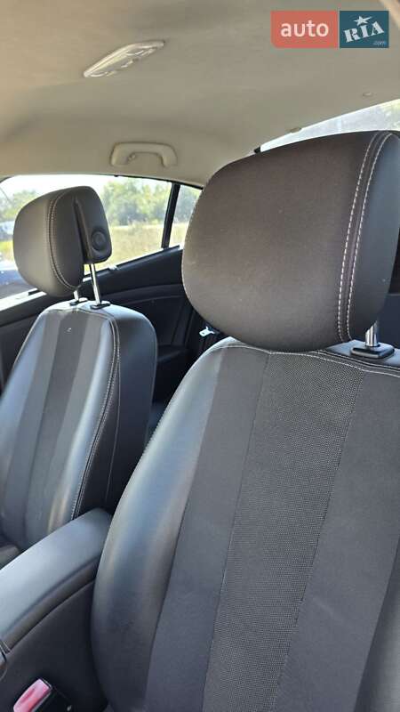 Седан Renault Fluence 2012 в Нетешине фото 19 Седан Renault Fluence 2012 в Нетешине