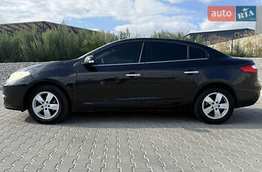 Седан Renault Fluence 2012 в 