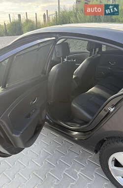 Седан Renault Fluence 2012 в 