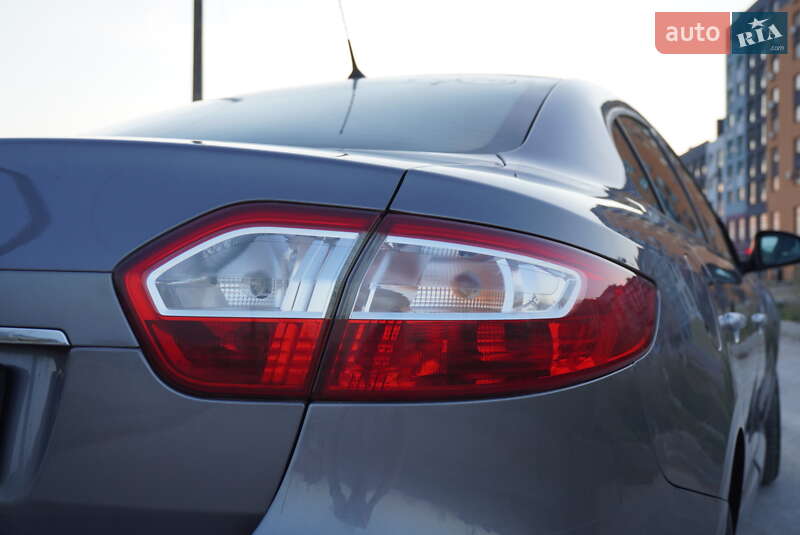 Седан Renault Fluence 2012 в Рівному