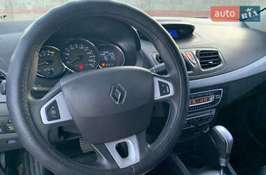 Седан Renault Fluence 2010 в 