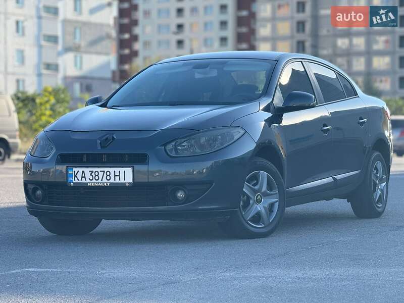 Седан Renault Fluence 2012 в 