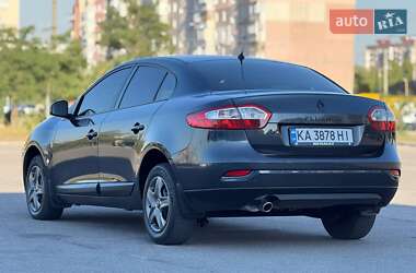 Седан Renault Fluence 2012 в 