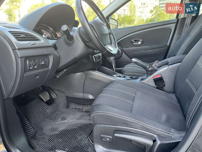 Седан Renault Fluence 2013 в Дніпрі