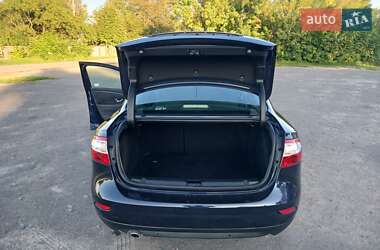 Седан Renault Fluence 2011 в 