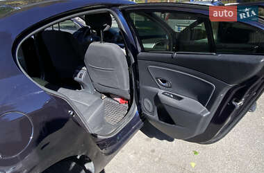 Седан Renault Fluence 2011 в Киеве