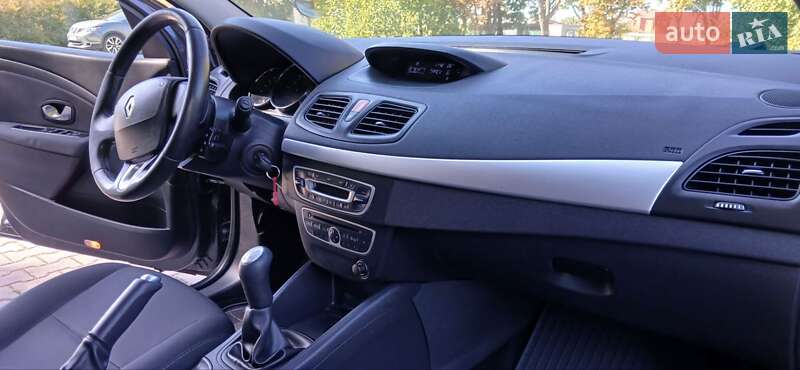 Седан Renault Fluence 2011 в Миргороде