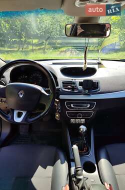 Седан Renault Fluence 2012 в 