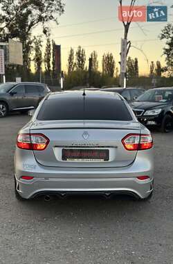 Седан Renault Fluence 2011 в 