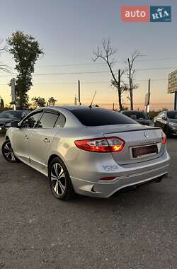Седан Renault Fluence 2011 в 