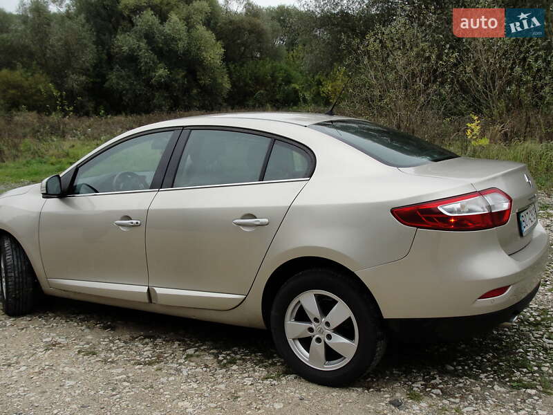 Седан Renault Fluence 2012 в Тернополе