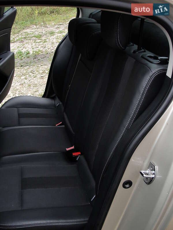 Седан Renault Fluence 2012 в Тернополе