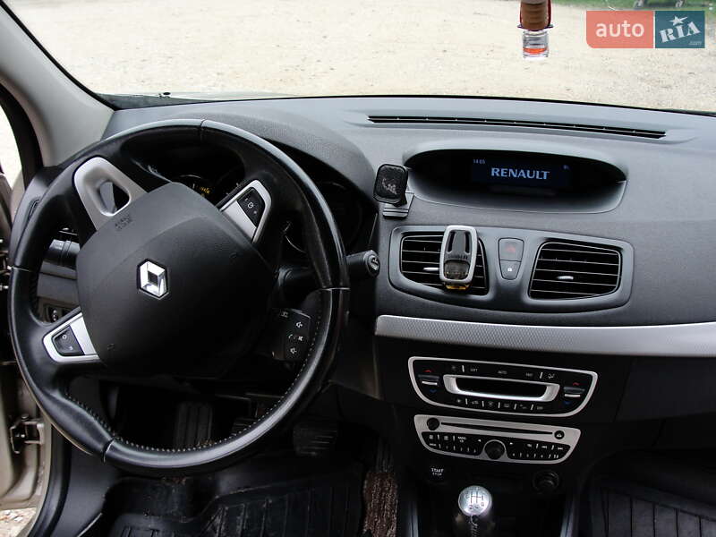 Седан Renault Fluence 2012 в Тернополе