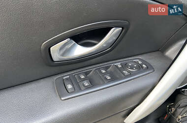 Седан Renault Fluence 2010 в 