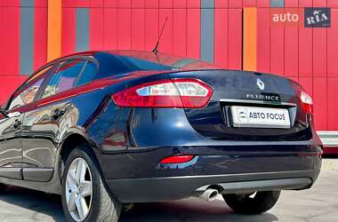 Седан Renault Fluence 2015 в 