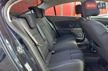 Седан Renault Fluence 2015 в 