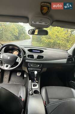 Седан Renault Fluence 2011 в 