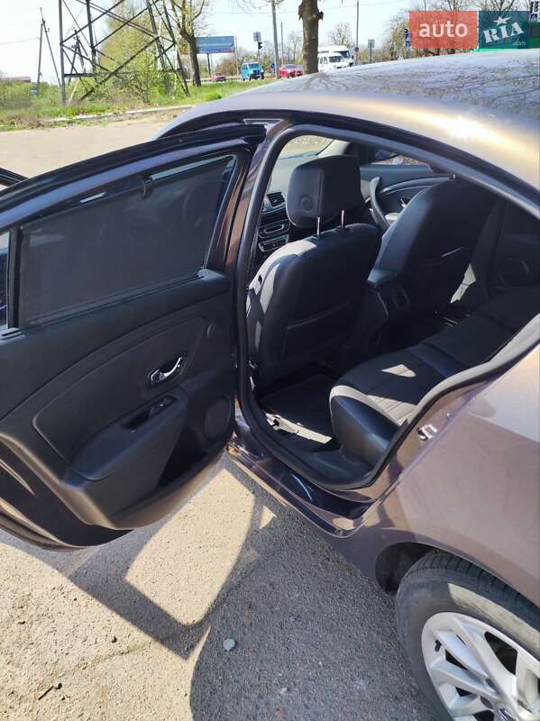 Седан Renault Fluence 2014 в Миколаєві