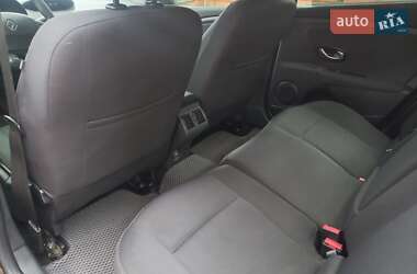 Седан Renault Fluence 2010 в 