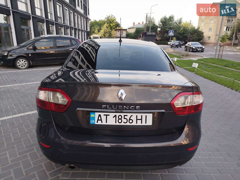 Седан Renault Fluence 2015 в Ивано-Франковске