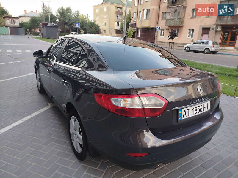 Седан Renault Fluence 2015 в Ивано-Франковске