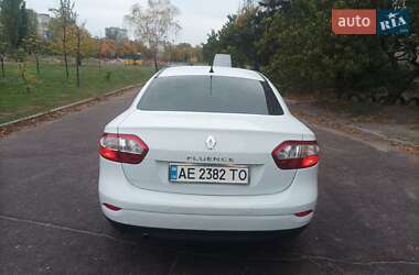 Седан Renault Fluence 2011 в 