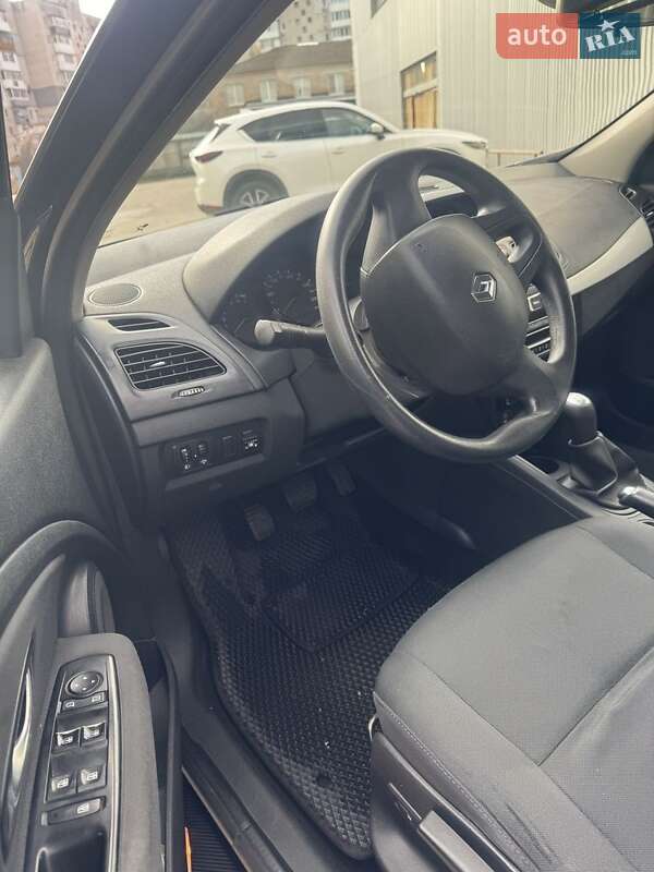 Седан Renault Fluence 2010 в Кропивницькому фото 13 Седан Renault Fluence 2010 в Кропивницькому