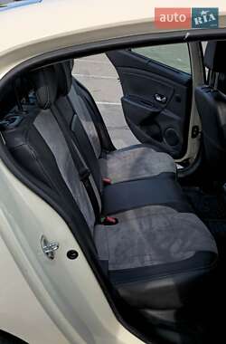 Седан Renault Fluence 2013 в Киеве