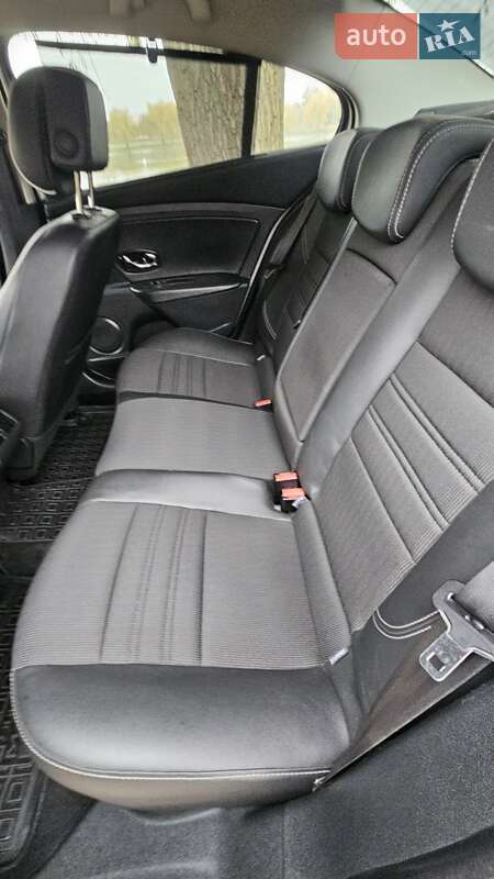 Седан Renault Fluence 2013 в Рівному фото 18 Седан Renault Fluence 2013 в Рівному