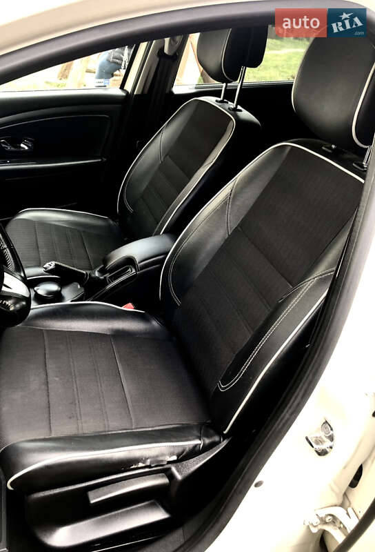 Седан Renault Fluence 2013 в Трускавці