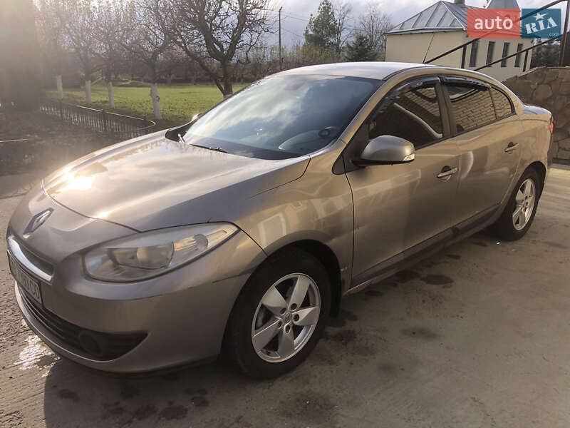 Седан Renault Fluence 2010 в Киеве фото 2 Седан Renault Fluence 2010 в Киеве