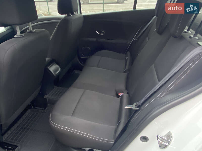 Седан Renault Fluence 2014 в Киеве