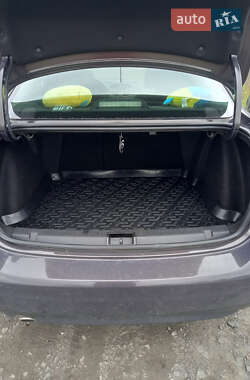 Седан Renault Fluence 2013 в Вараше