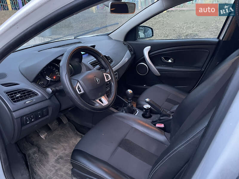 Седан Renault Fluence 2011 в Харькове фото 6 Седан Renault Fluence 2011 в Харькове